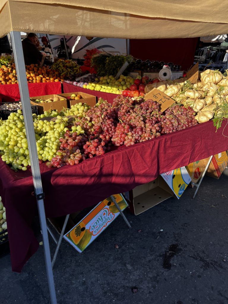 Fruit stand